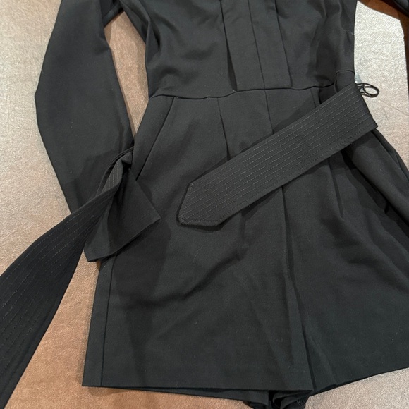 NWT express black long sleeve romper XXS - Picture 3 of 4